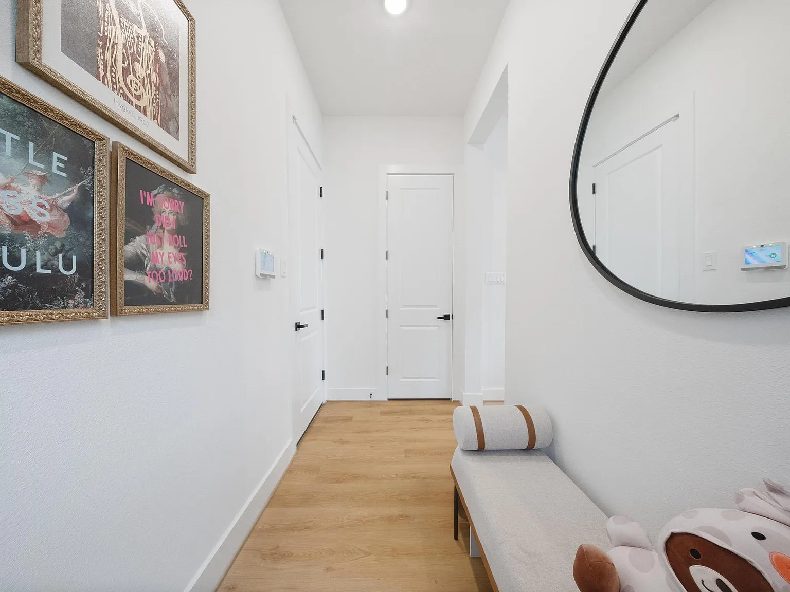 3 bed, 3.5 bath, 1755 sqft, $2,500 — Photo 3