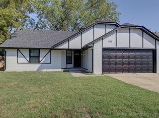 1904 W Honolulu St, Broken Arrow, OK 74012