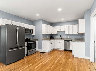 95 Rumford Dr, Webster, NH 03303
