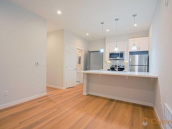 2nd image of 653 Arguello Blvd #A1