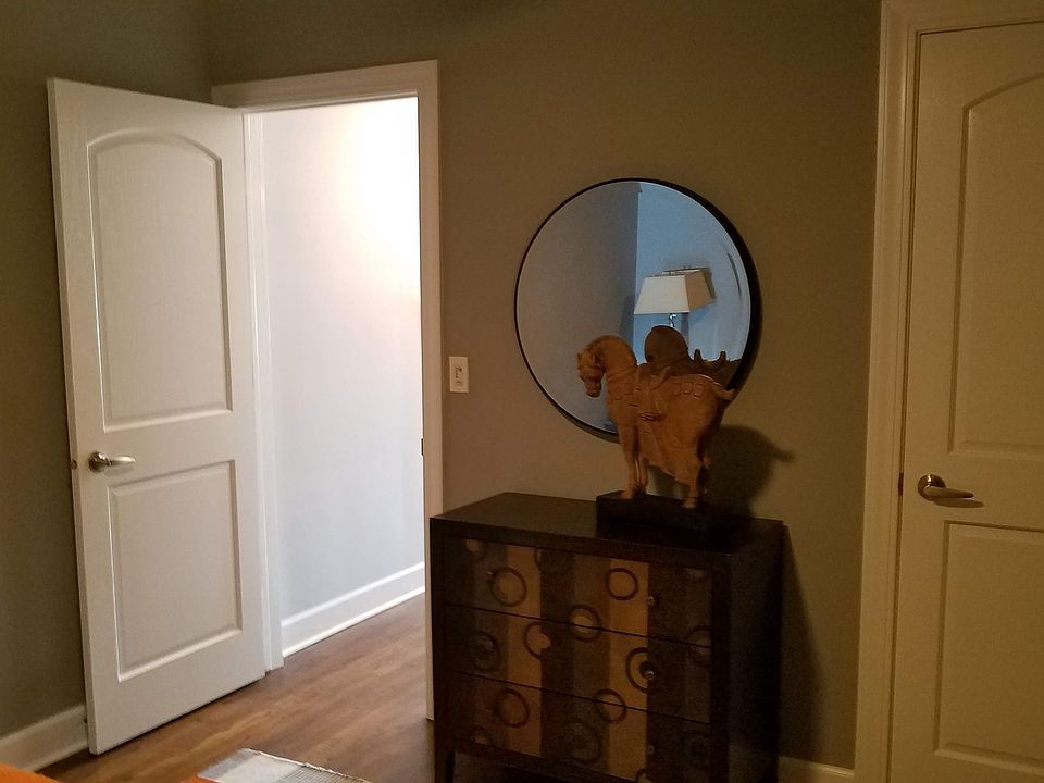 2nd image of 24 W Burlington Ave APT 2