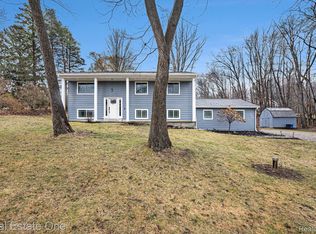 12280 Dunham Rd, Hartland, MI 48353