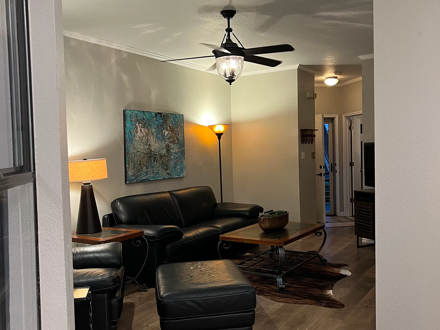 1 bed, 800 sqft, $1,899 — Photo 3