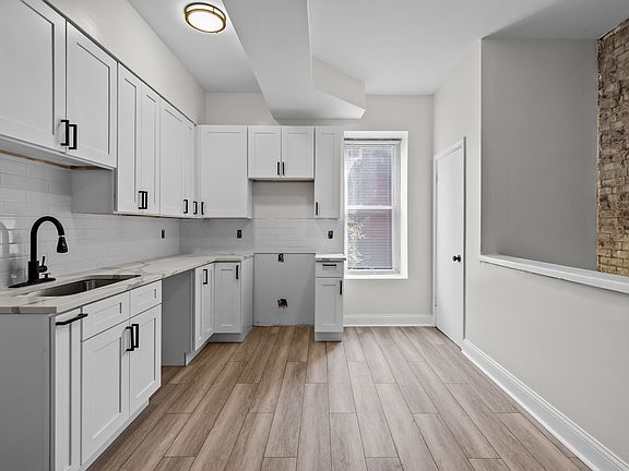 4th image of 3256 Ohio Ave #2F