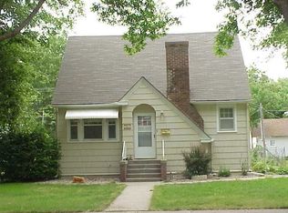 716 Garfield St, Holdrege, NE 68949