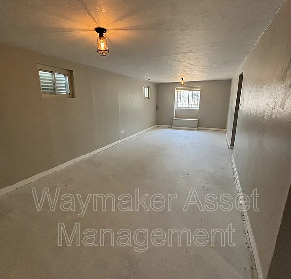3495 Montebello Dr W — Photo 11