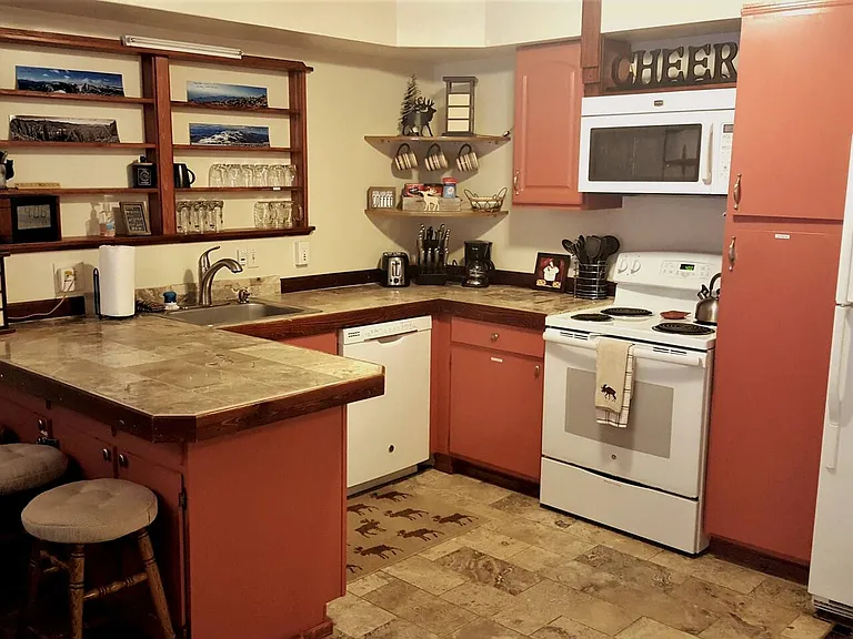 9366 Fall River Rd #103 — Photo 7