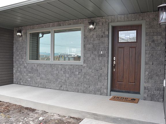 4th image of 2333 Larch Ln