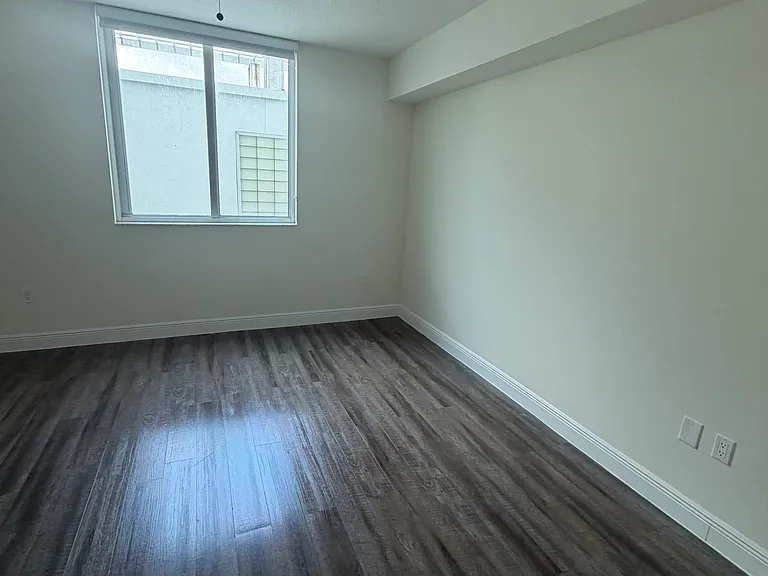 110 SW 13th St #703 — Photo 5