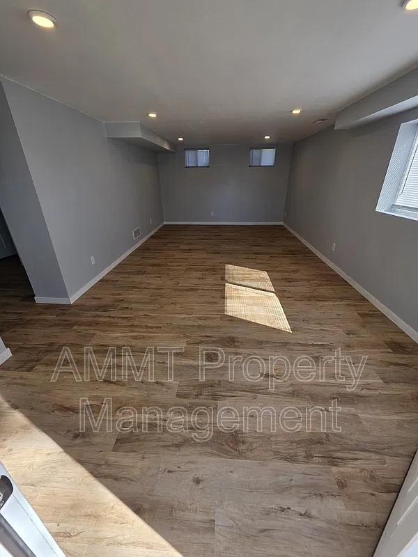 4 bed, 1.5 bath, $1,775 — Photo 3