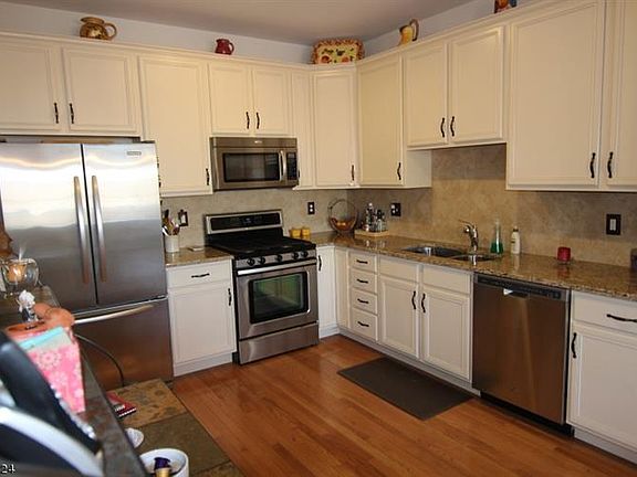 3rd image of 68 Lamerson Cir