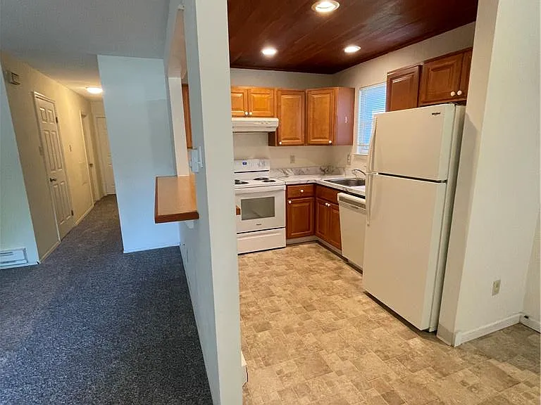 1316 S Fountain St #1 — Photo 11