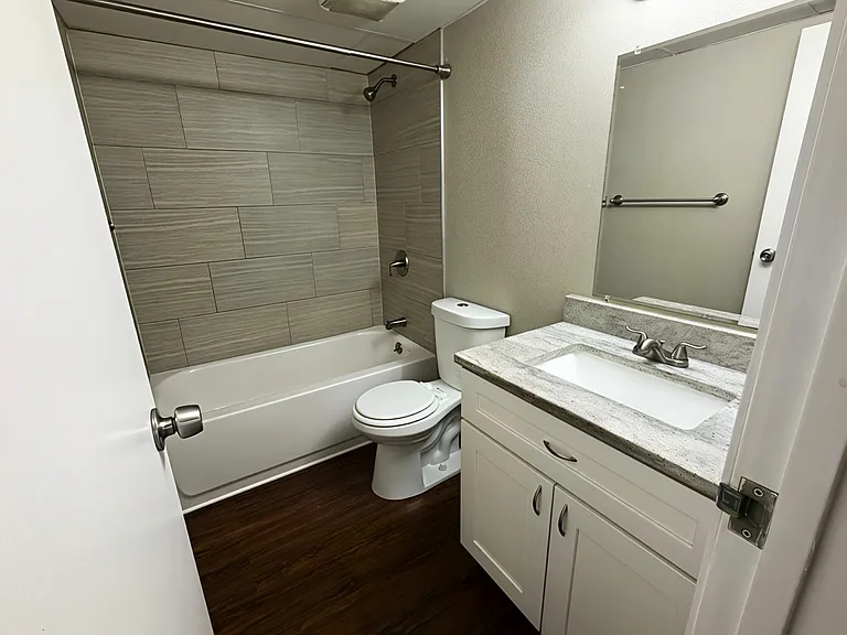 2281 S Vaughn Way #204A — Photo 5
