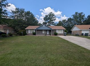 1413 Desert Storm Dr, Hinesville, GA 31313