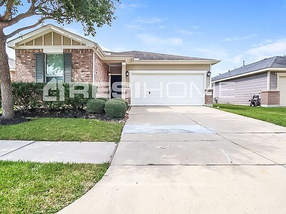 3rd image of 16539 Burnell Oaks Ln