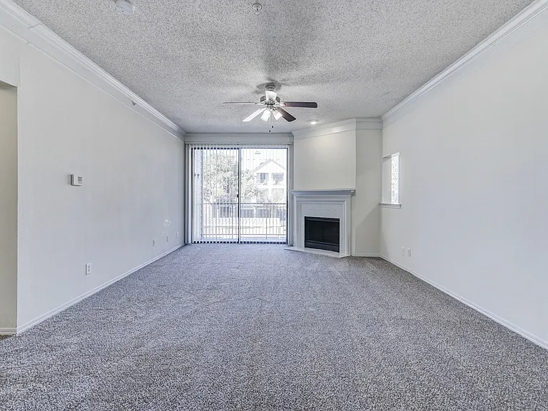 Saxony at Chase Oaks Apartments — Photo 38