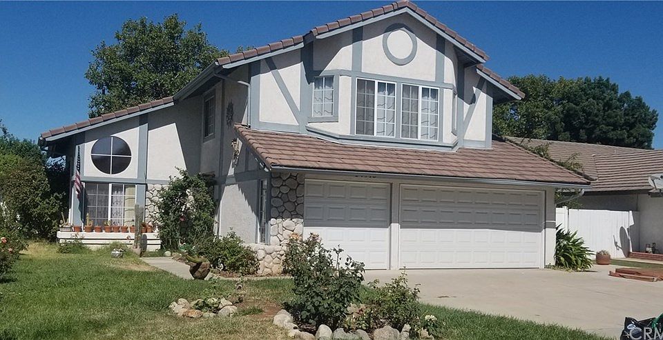 1st image of 27715 Avenida Interno