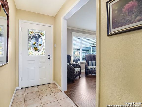 4th image of 115 Peppermint Ln