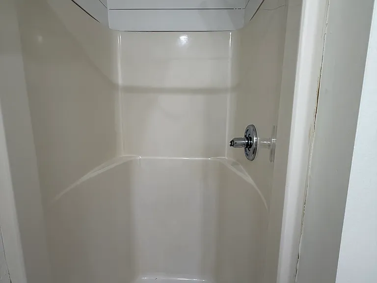 Separate shower!