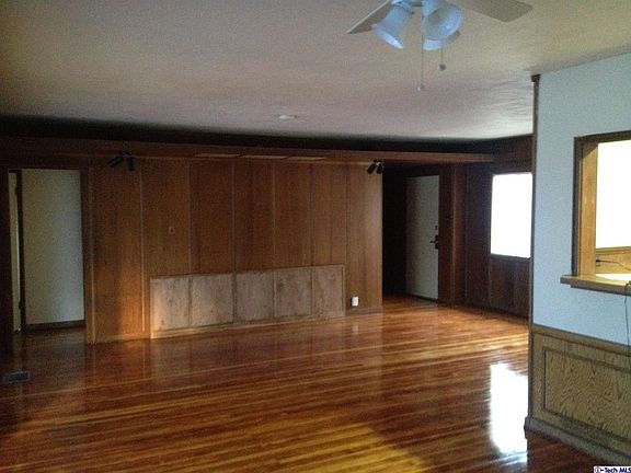 5th image of 4095 N F St