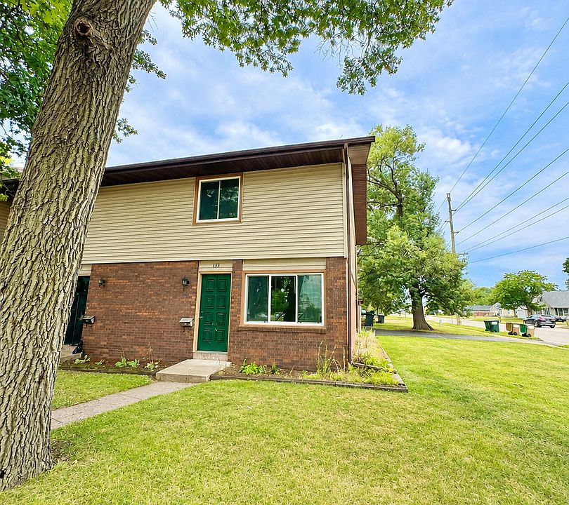 1st image of 135-145 N Willson Dr #135