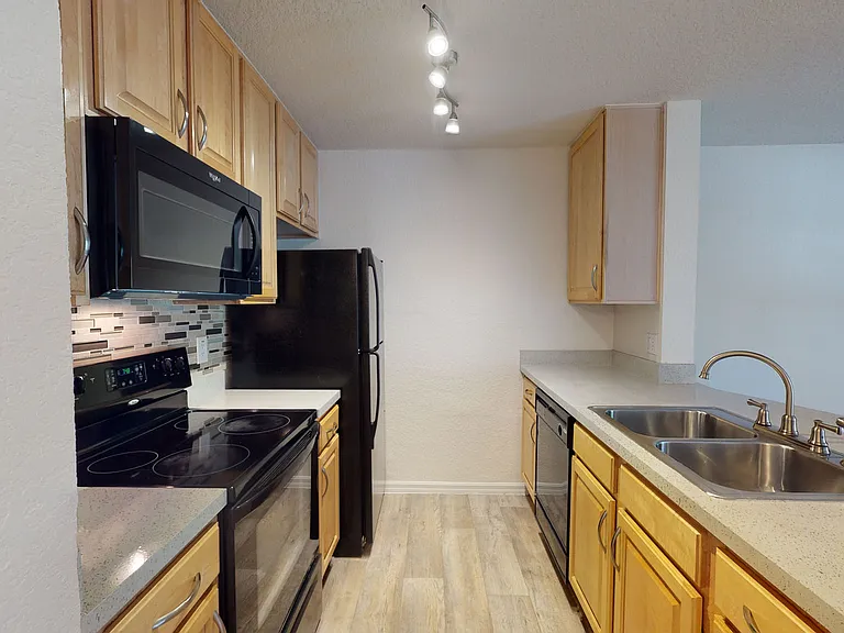 The Breyley Apartments — Photo 59