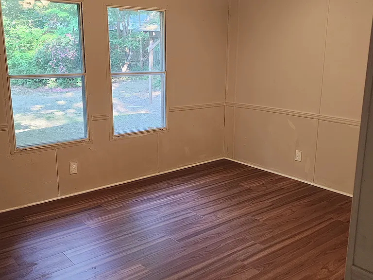 1241 Shannonbrook Ln — Photo 5