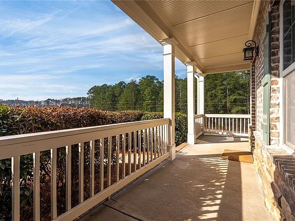 3rd image of 760 Carl Davis Rd