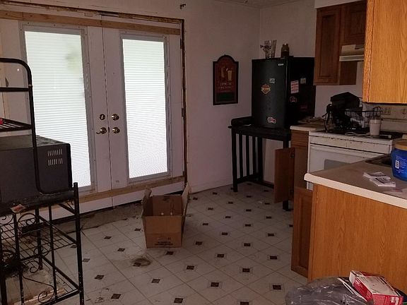 2nd image of 1460 County Road 18