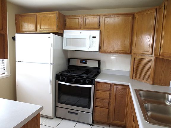 3rd image of 1021 Quanset Ct #1021