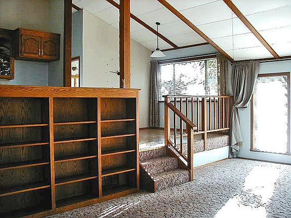 4th image of 27090 Bear Dr