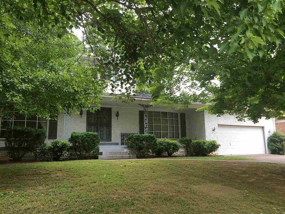1st image of 2412 Arrow Wood Dr SE