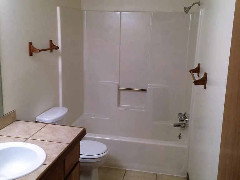 336 Chalmette Dr — Photo 4