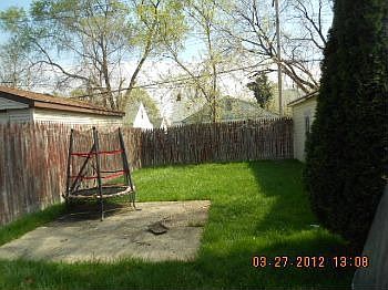 3rd image of 12106 Evergreen Ave