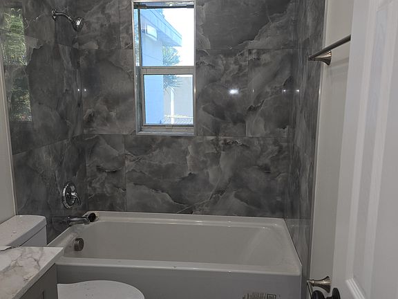 4th image of 3019 Apache St