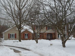 6552 Stockbridge Ln, Long Grove, IL 60047