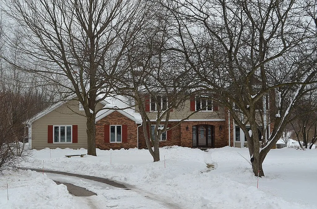 6552 Stockbridge Ln photo 1