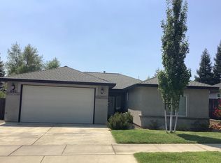 693 Grants Pass Pl, Redding, CA 96003