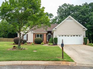 11 Churchfield Ct, Greer, SC 29651