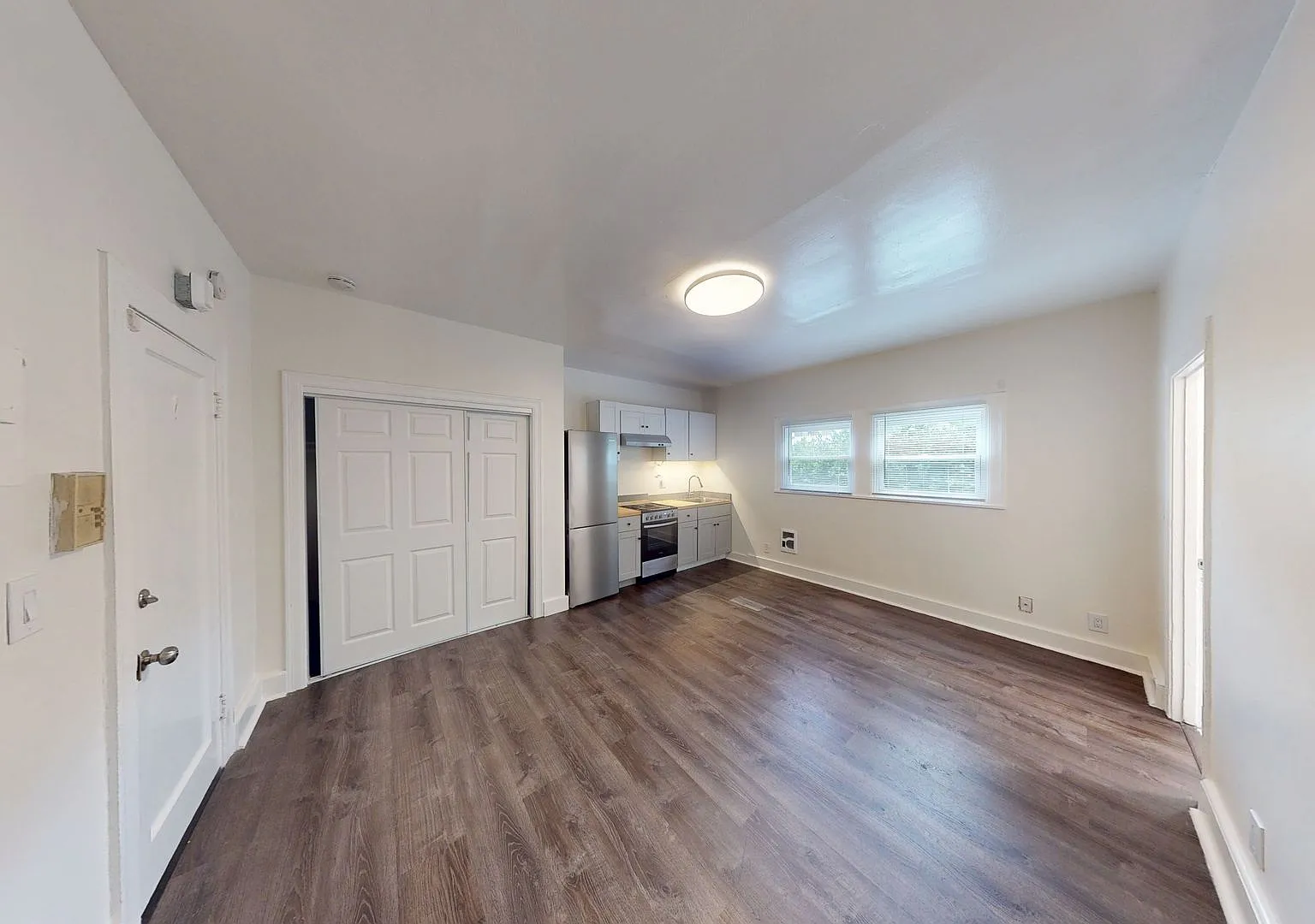 535 41st Street — Photo 2