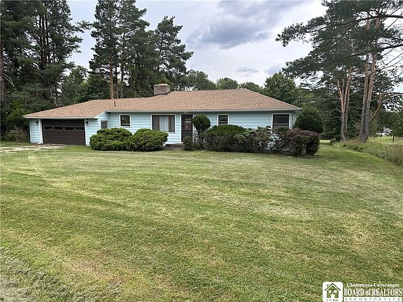 2nd image of 1786 Martin Rd