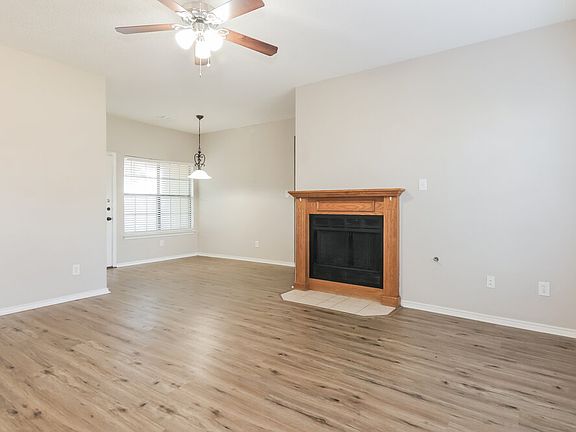 4th image of 804 Brittany Dr