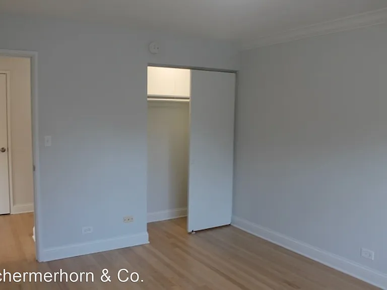 419 Ridge Ave — Photo 13