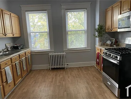 34 Greenwood Hill St #2R — Photo 11