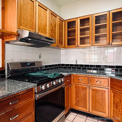 Rented by Washington Realty Corp. | media 9