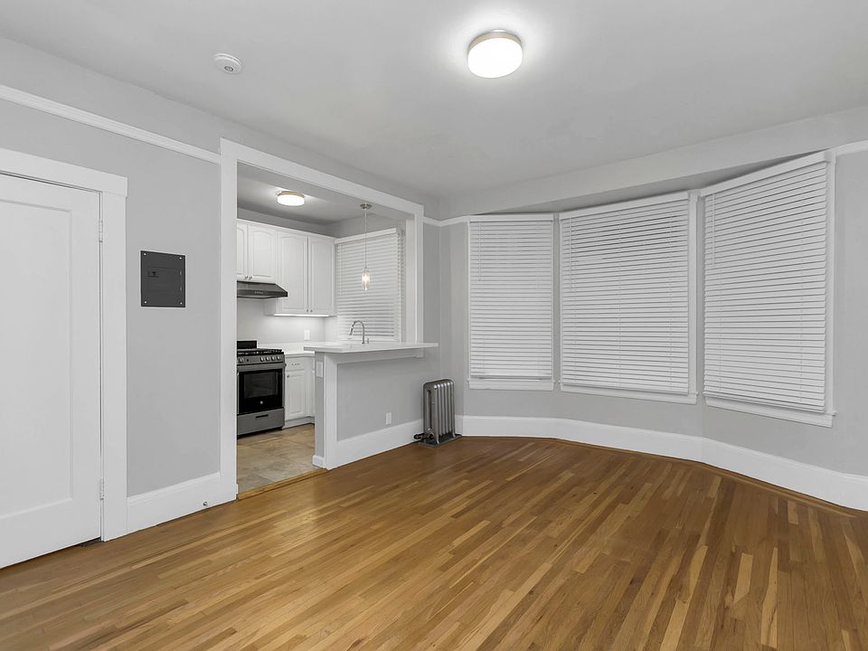 1st image of 1130 Larkin St APT 6