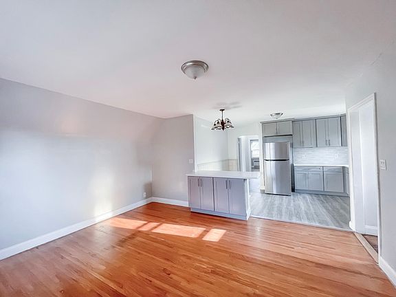 2nd image of 19914 48th Ave #2F