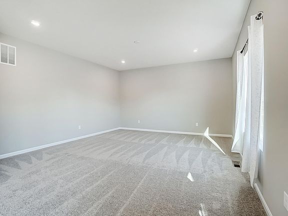 3rd image of 12079 Ambruzzi Dr