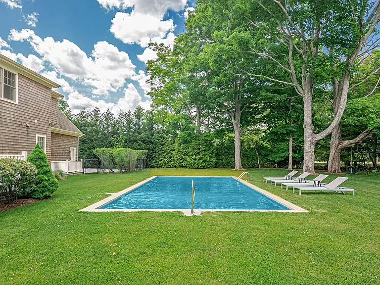 112 Montauk Hwy — Photo 23