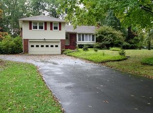 900 Llanfair Rd, Ambler, PA 19002